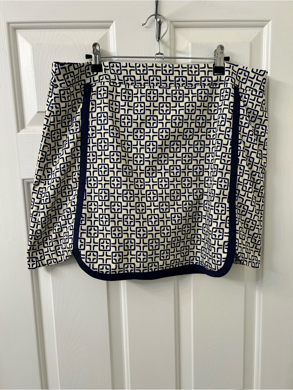 VK Sport Golf Skort — Navy & Cream Geo Print ⛳